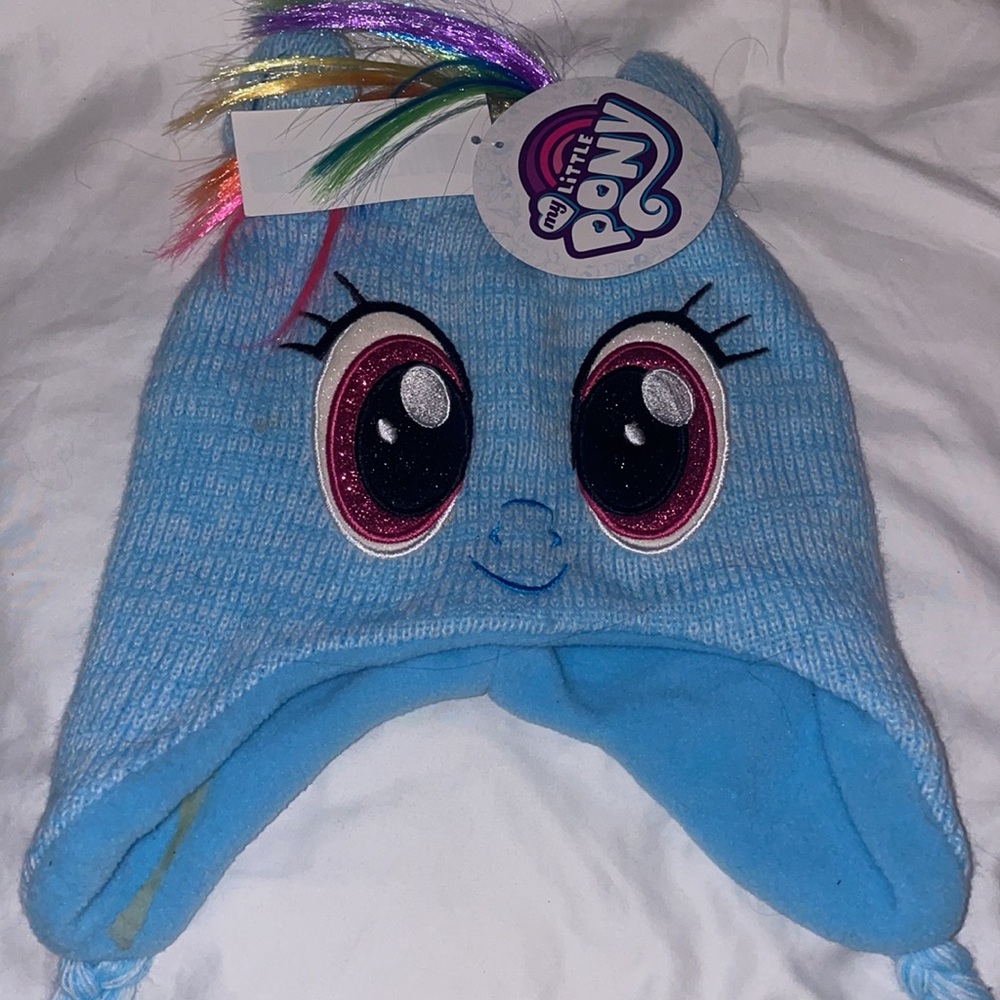 My little pony, Rainbow Dash, winter hat, beanie, rainbow hair light blue